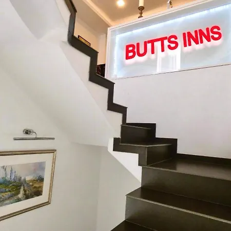 Guest house Perseus Triplex Butts